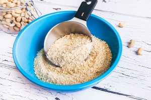 How-to: Make Homemade Cashew Flour